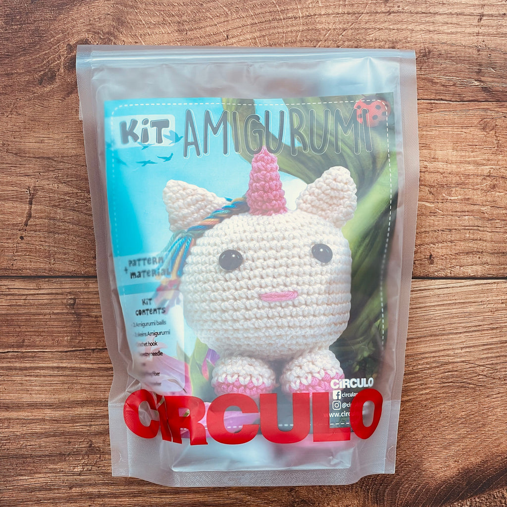 AMIGURUMI KIT UNICORN