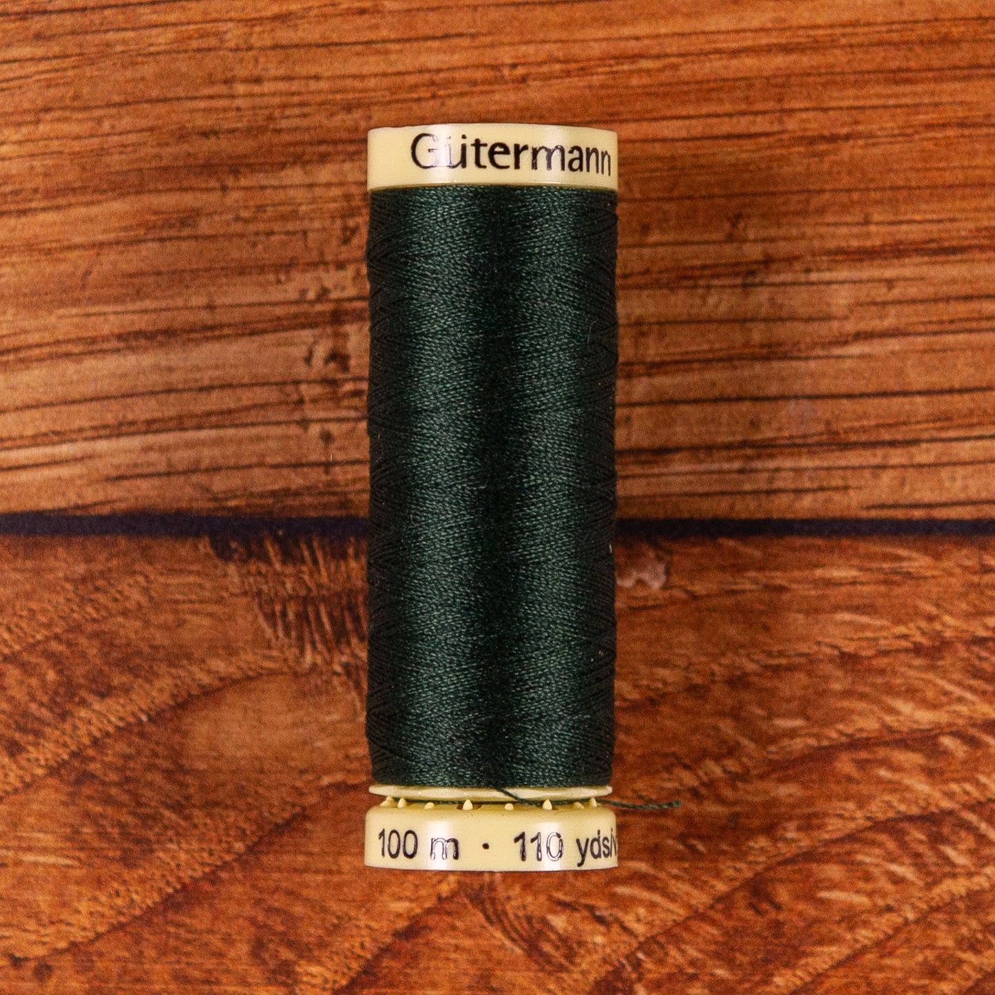 GUTERMAN THREAD 100m-COLOUR 472